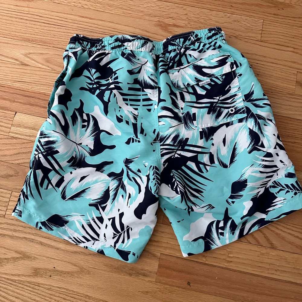 Calvin Klein Men's UV Protected Quick Dry Patterned Swim Trunk